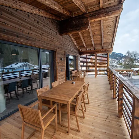 The Village - Stone House Semesterbostad